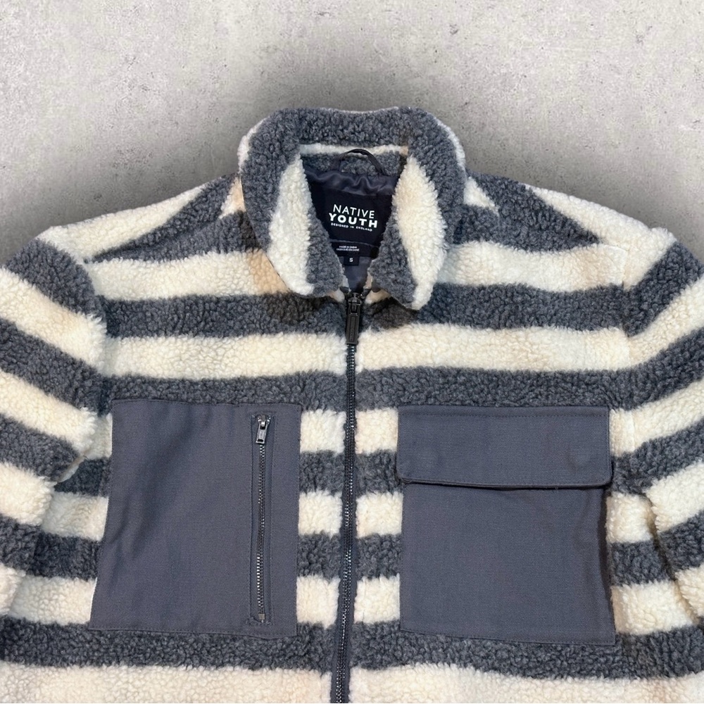 Native Youth Fleece Jacket - Picture 3 of 6